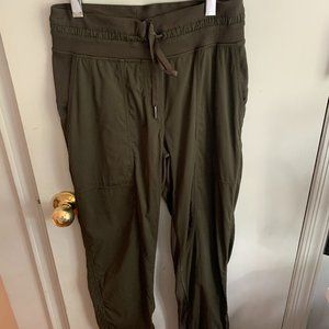Lululemon Dance Studio Mid-Rise Jogger 7/8 length